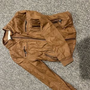 Rockin leather/ pleather jacket